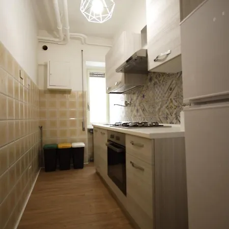 Vascello House * רומא